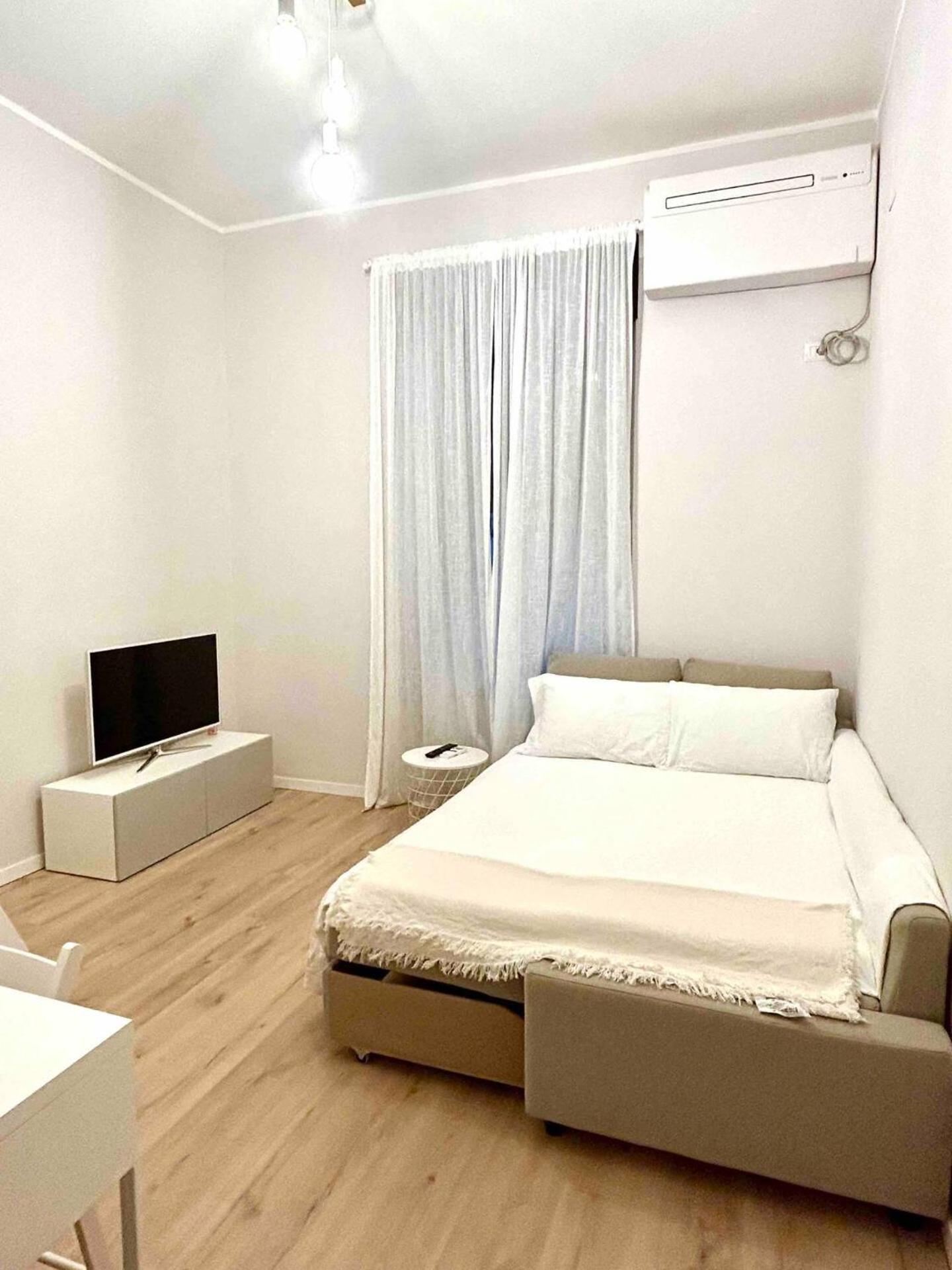 Studio Apartment Near Bocconi ミラノ エクステリア 写真